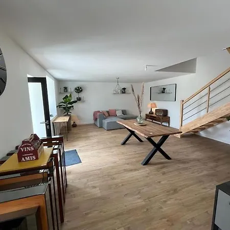 Dans Un Hameau Breton - 10 Personnes